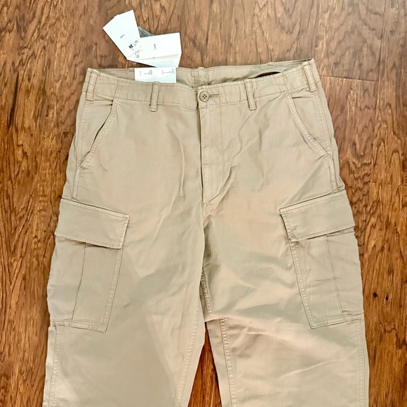 Uniqlo Men's Cargo Pants - Khaki - Picture 4 of 5